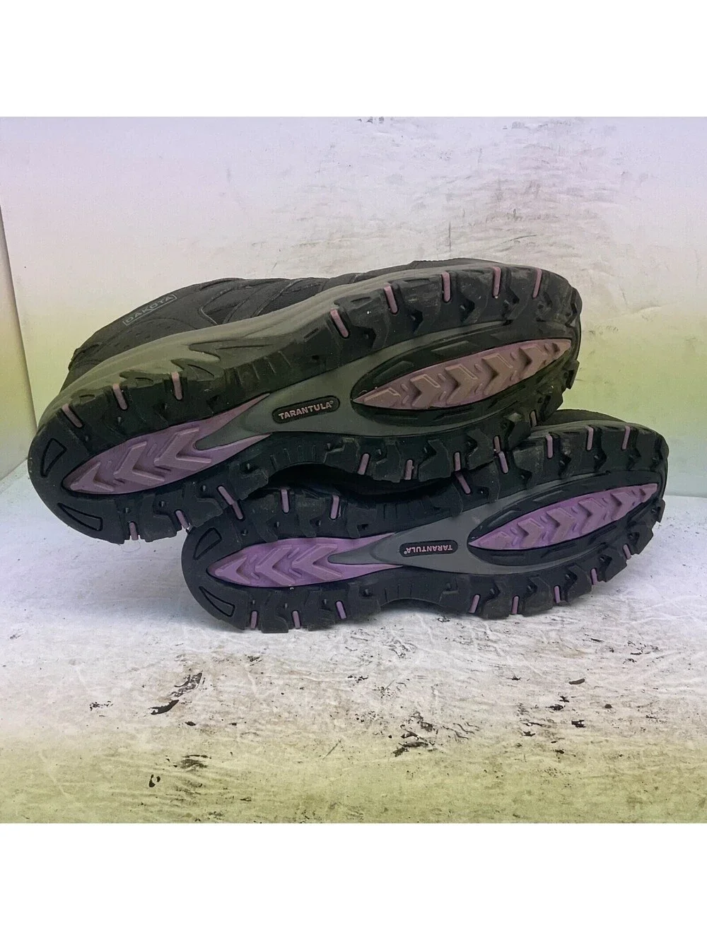 Dakota used shoes